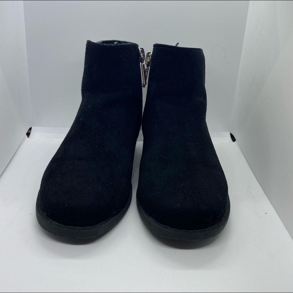 Kenneth Cole Booties - Picture 2 of 7